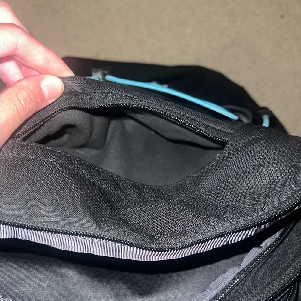 The North Face borealis backpack - Picture 12 of 12